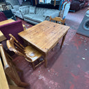 Kitchen table 2 chairs