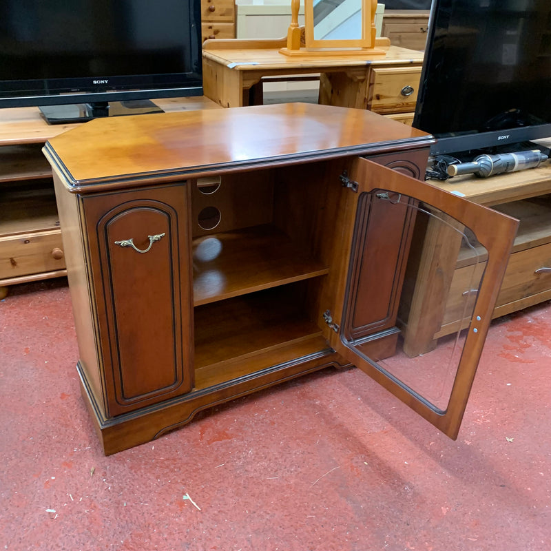 TV cabinet