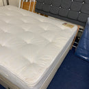 Kingsize bed