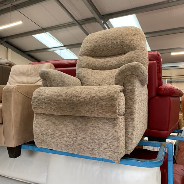 Rise and recliner armchair