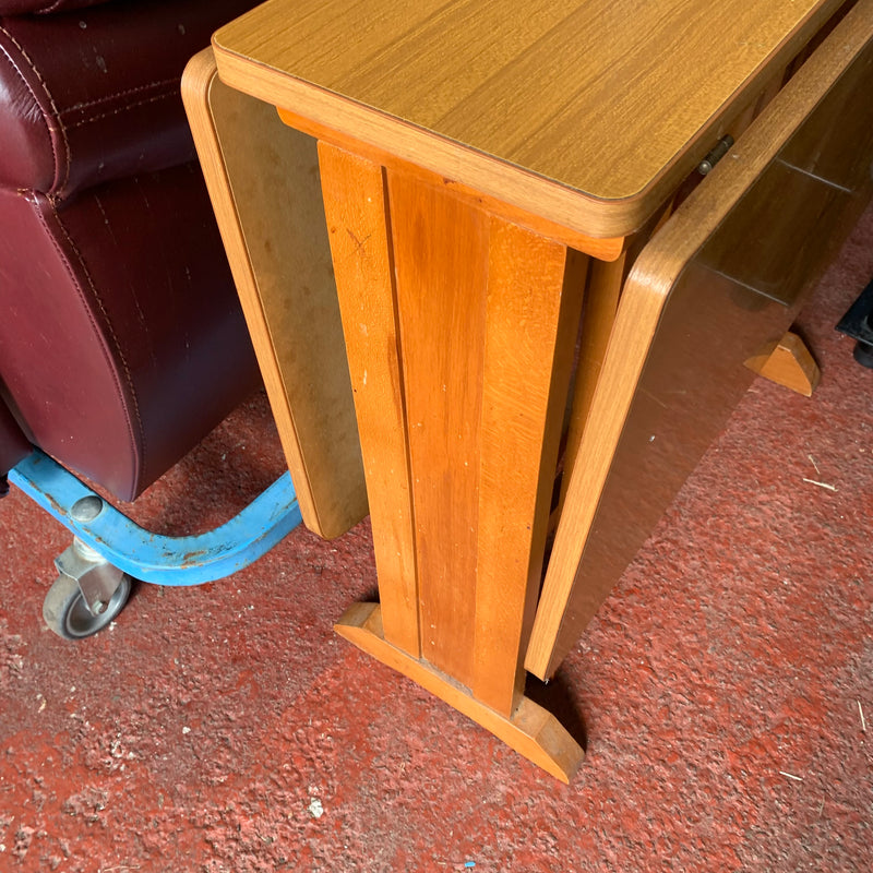 Butterfly table