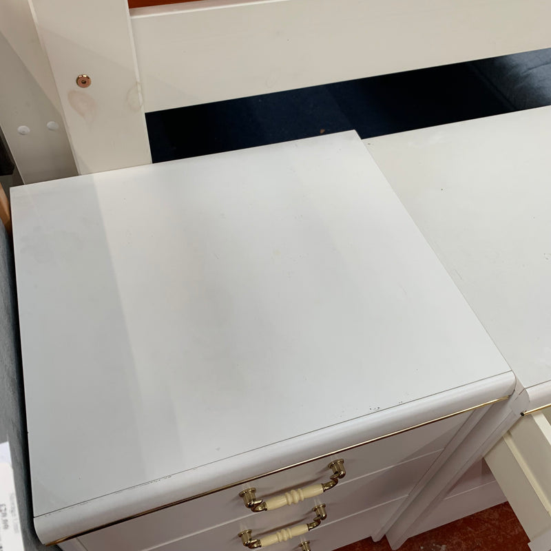 Bedroom set