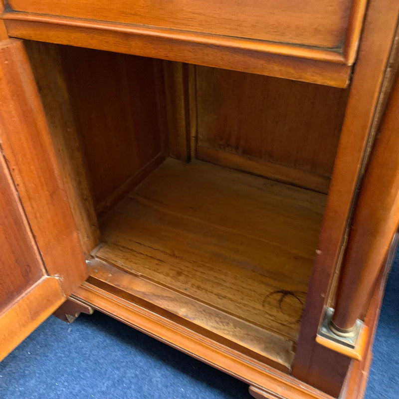 Bedside cabinet