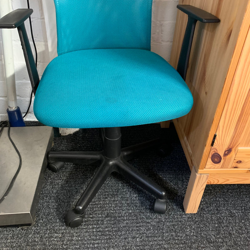 Desk chair