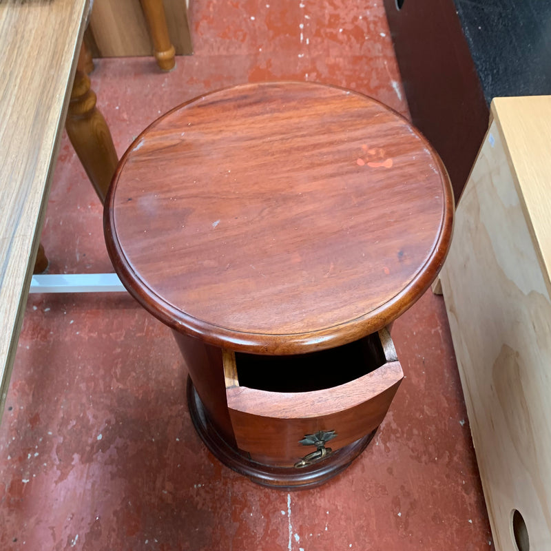 Bedside cabinet