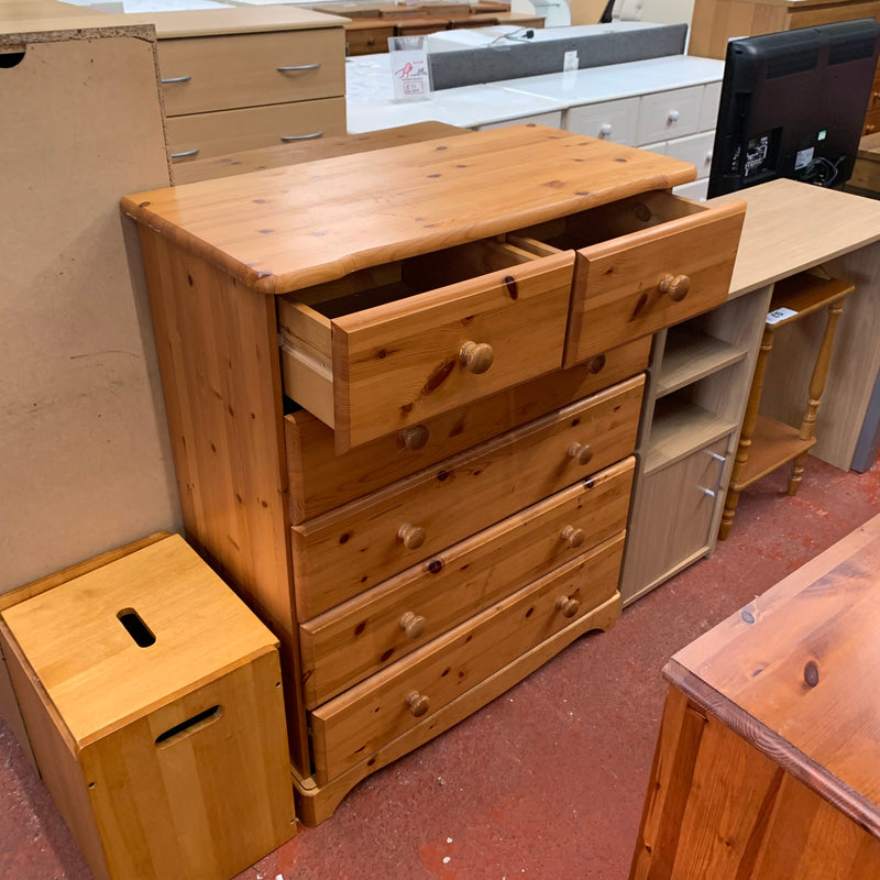 Chest of drawers