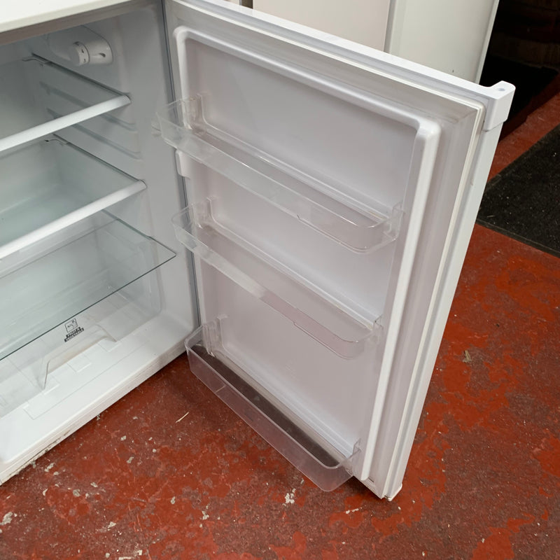 CURRYS fridge
