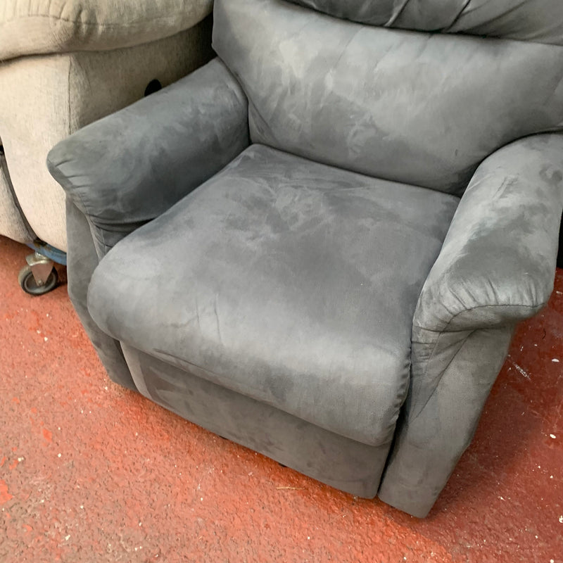 Rise and recliner armchair