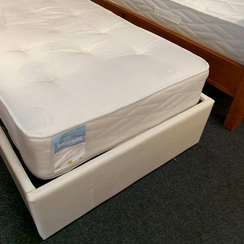 Single ottoman bed