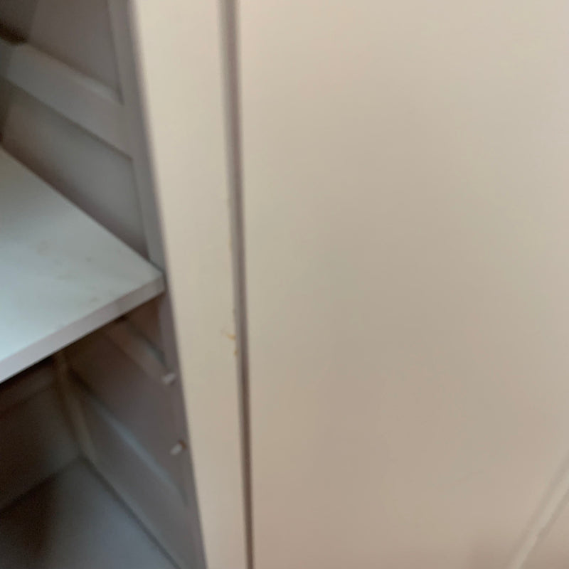 Bathroom cabinet