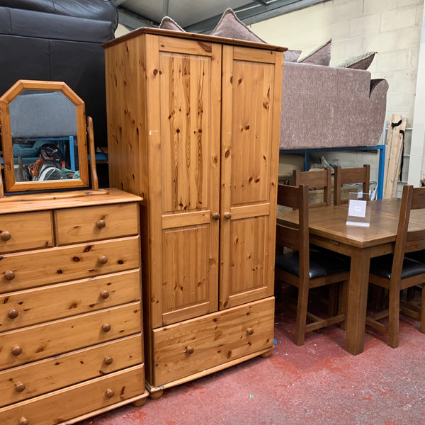 Double wardrobe