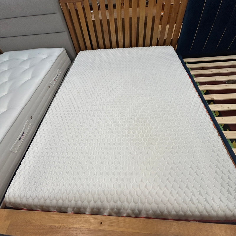 Double bed with memory foam mattress