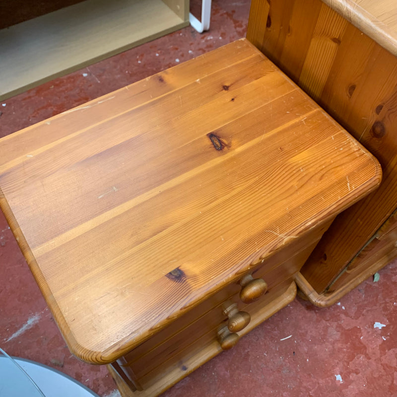 Bedside cabinet