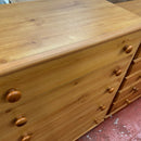 Chest of drawers