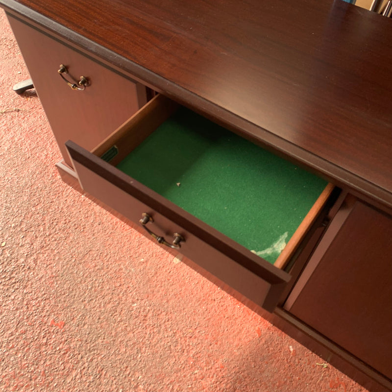 Sideboard
