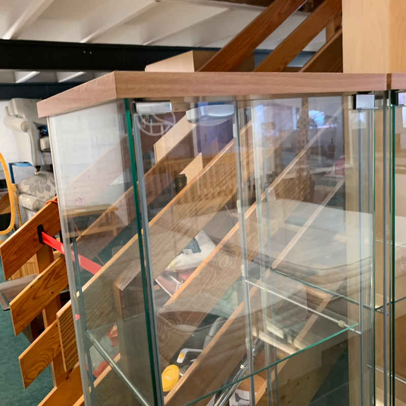 Display cabinet