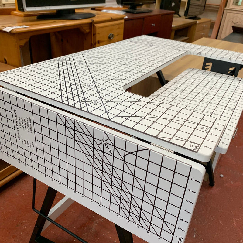 Sewing table