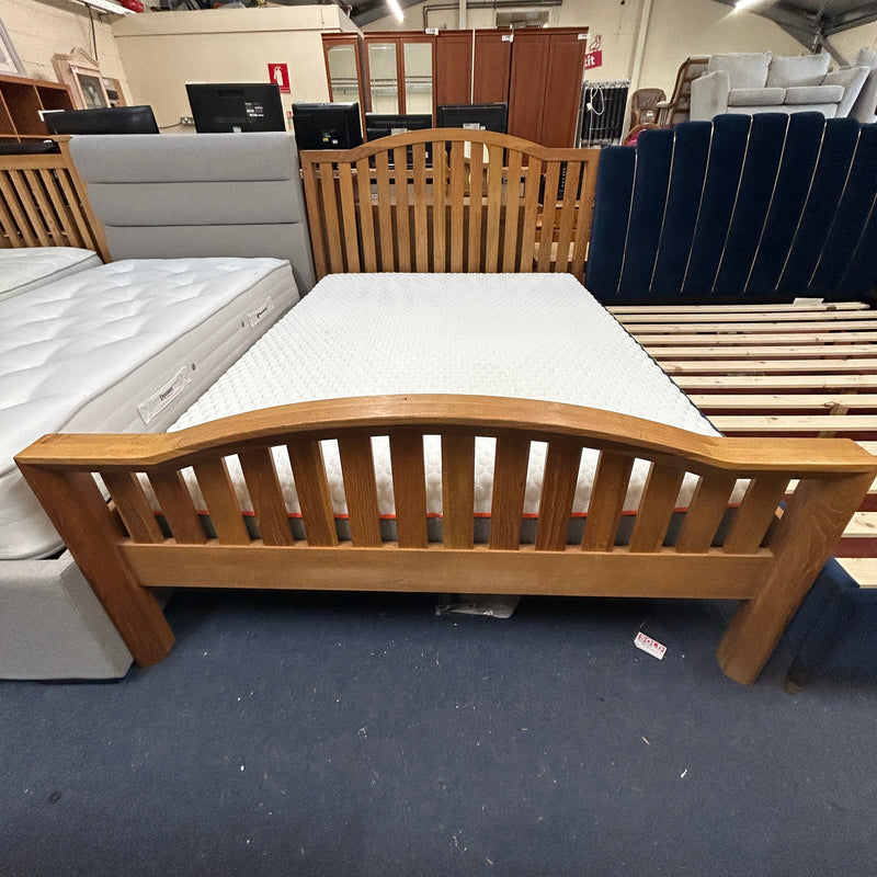 Double bed with memory foam mattress