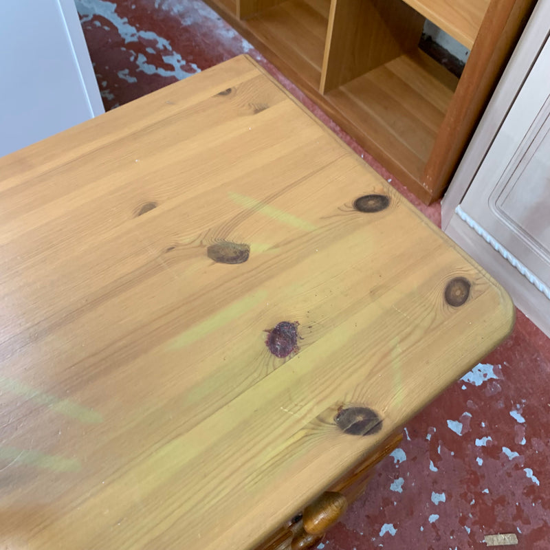 Dressing table