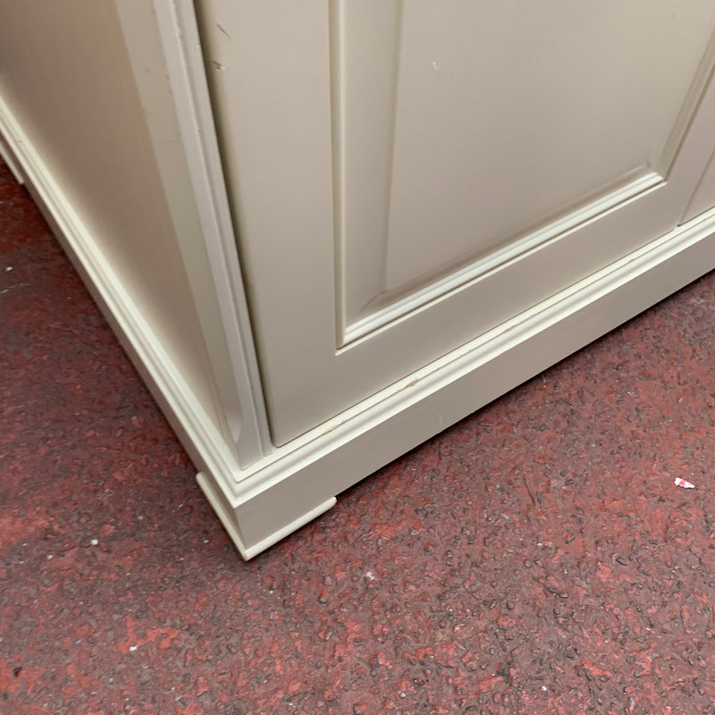 Triple wardrobe