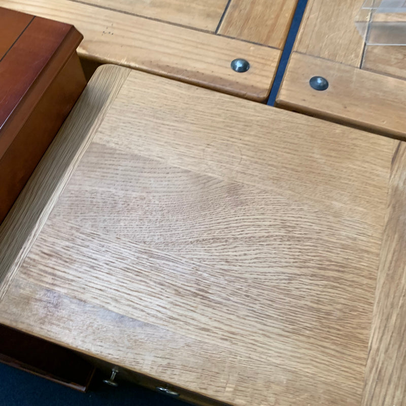 Bedside cabinets