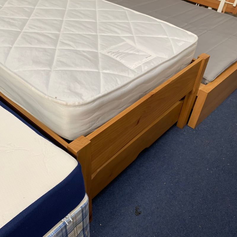 Single trundle bed
