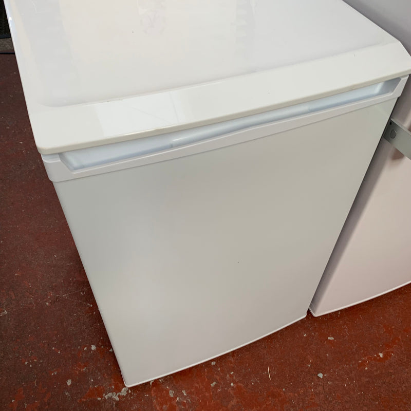 CURRYS fridge