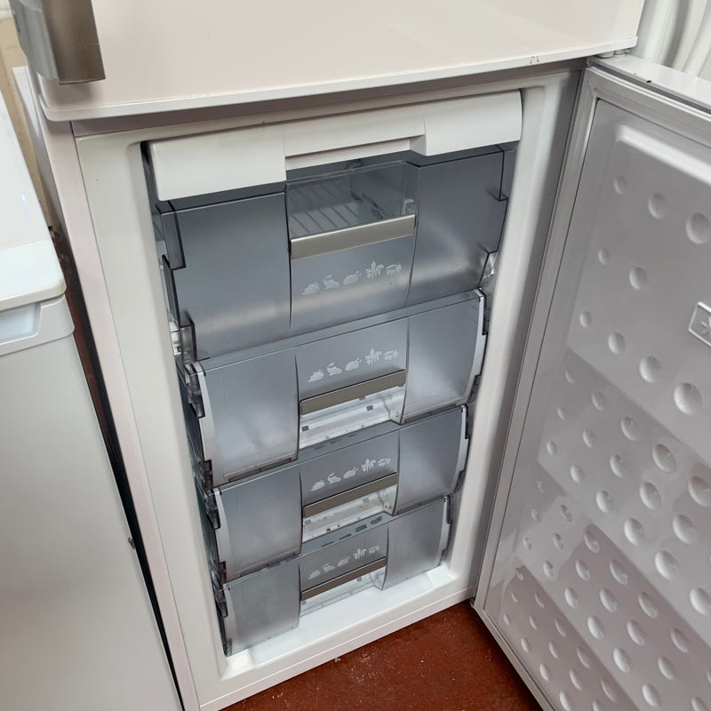BLOMBERG fridge freezer