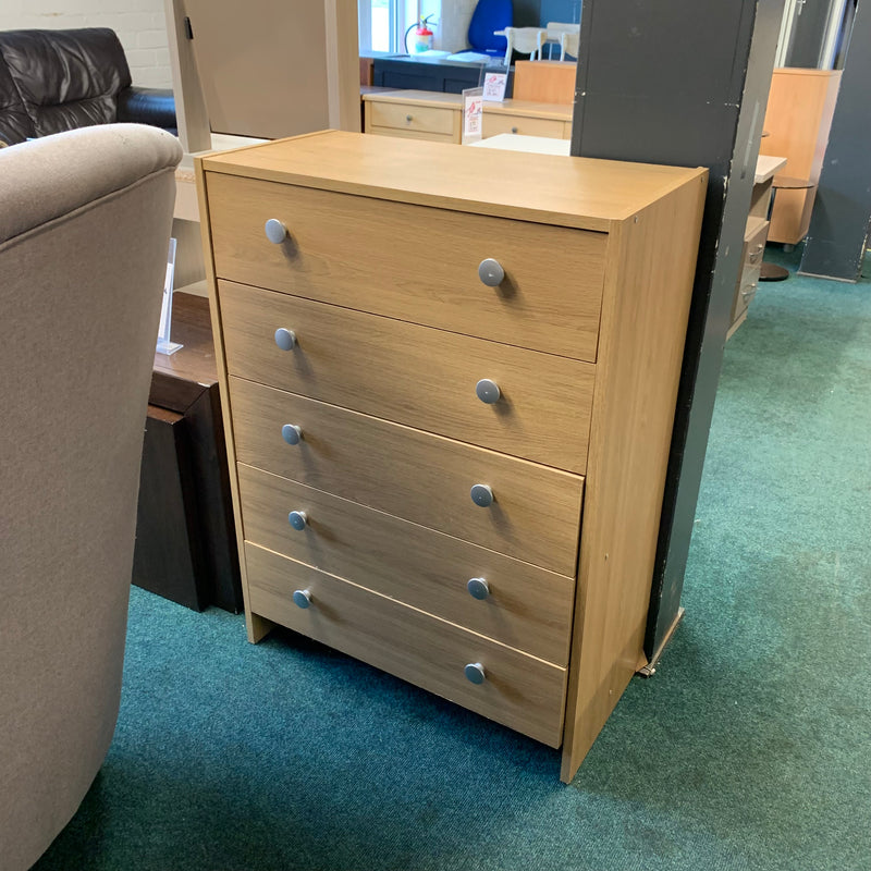 Chest of drawers