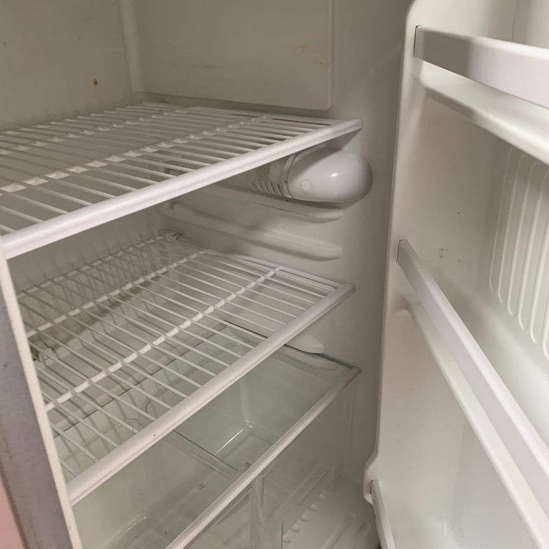 LEC fridge