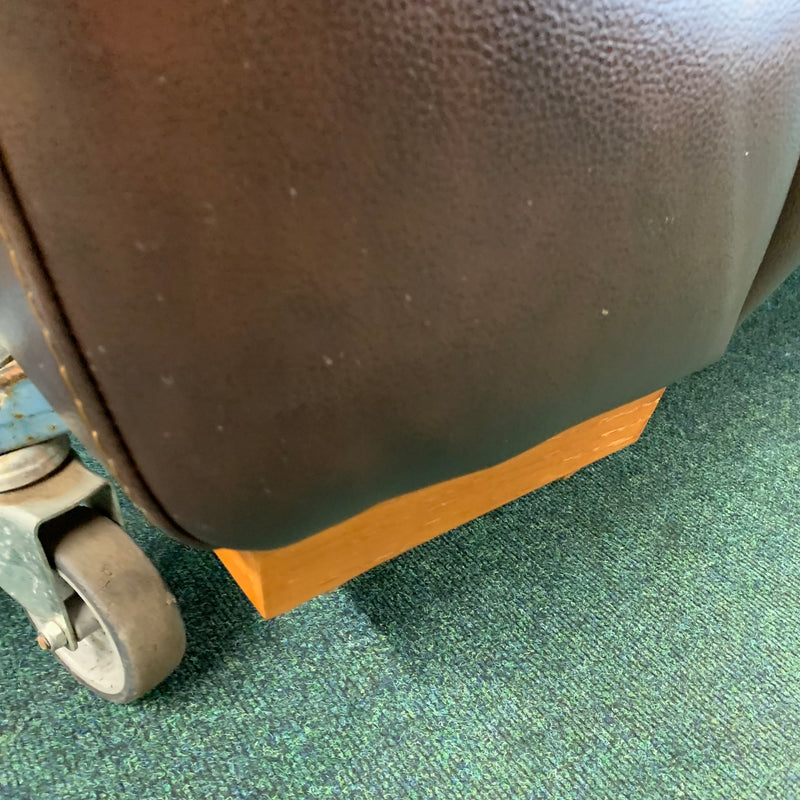 2x 2 seater sofas