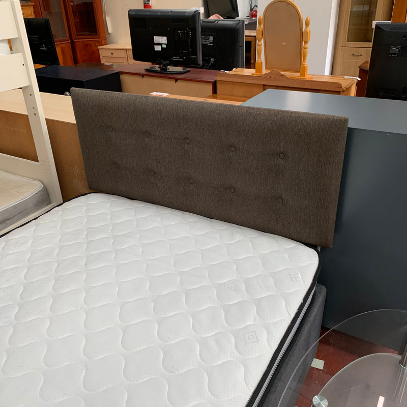 Queen size bed