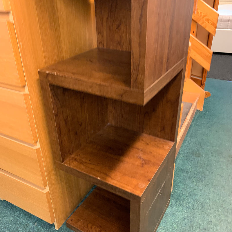 Shelving unit