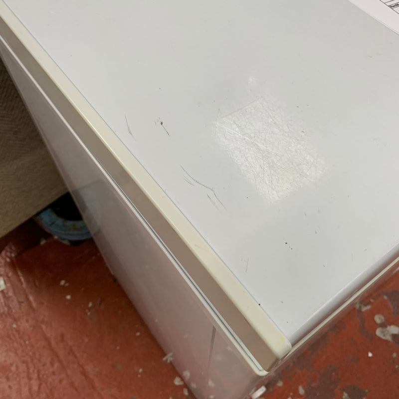 LOGIK freezer