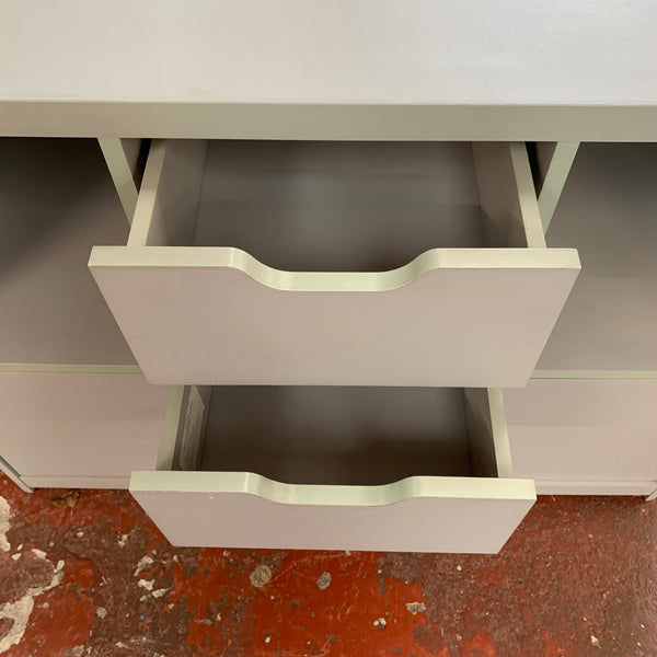 Storage unit