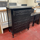 Chest of drawers