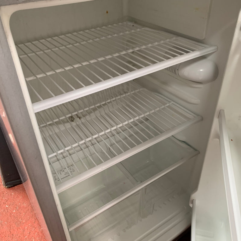 LEC fridge