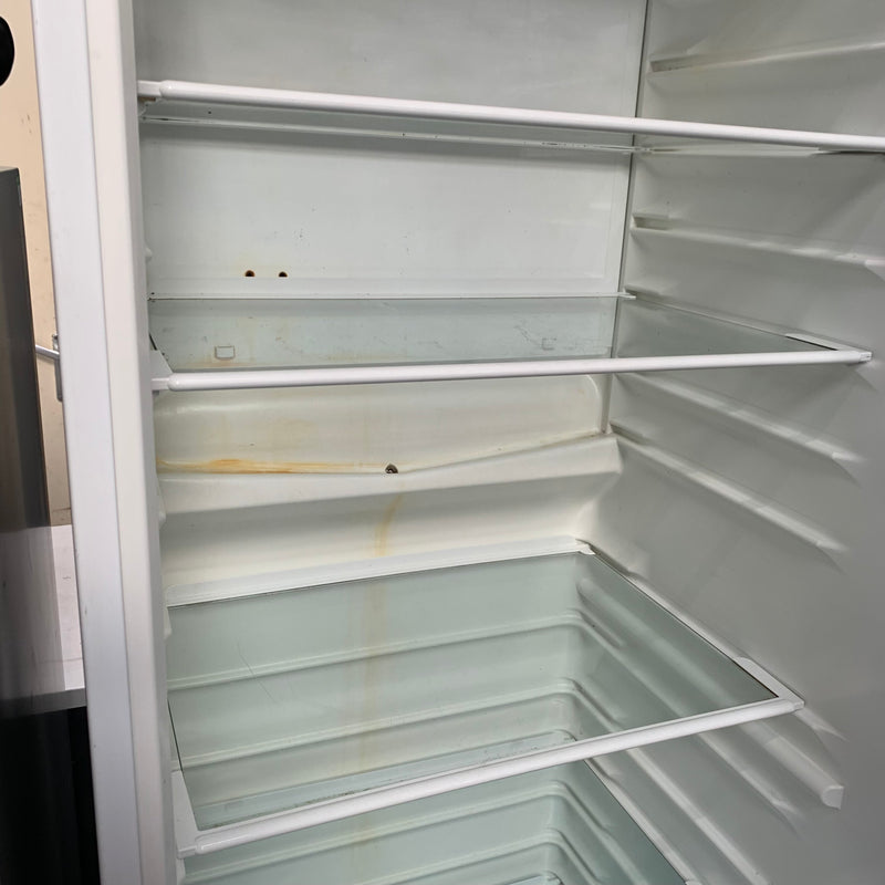 SCANDINOVA fridge