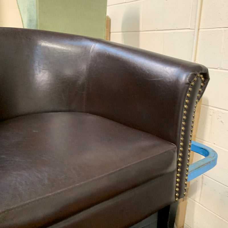 Tub chair