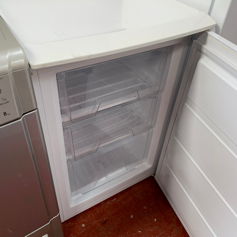CURRYS freezer