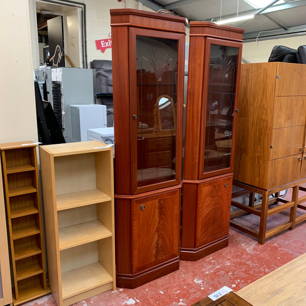 Display cabinet