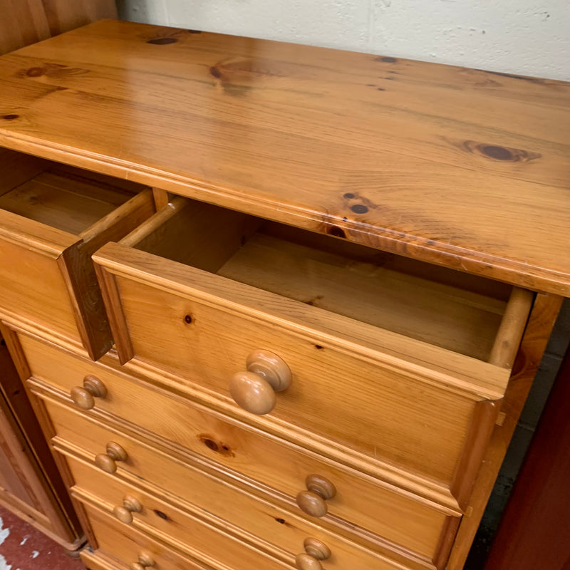 Chest of drawers