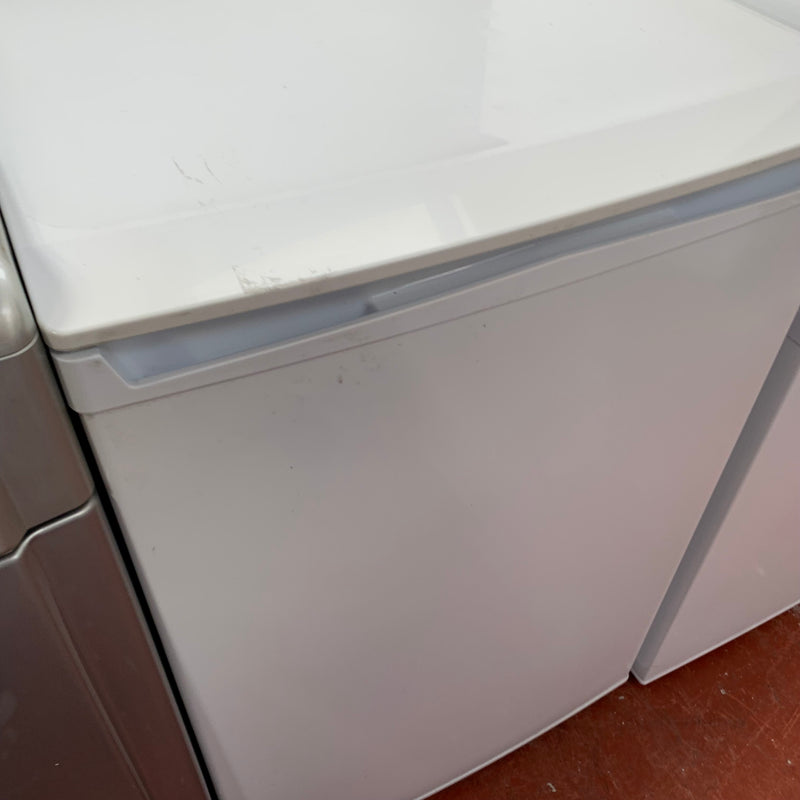 CURRYS freezer