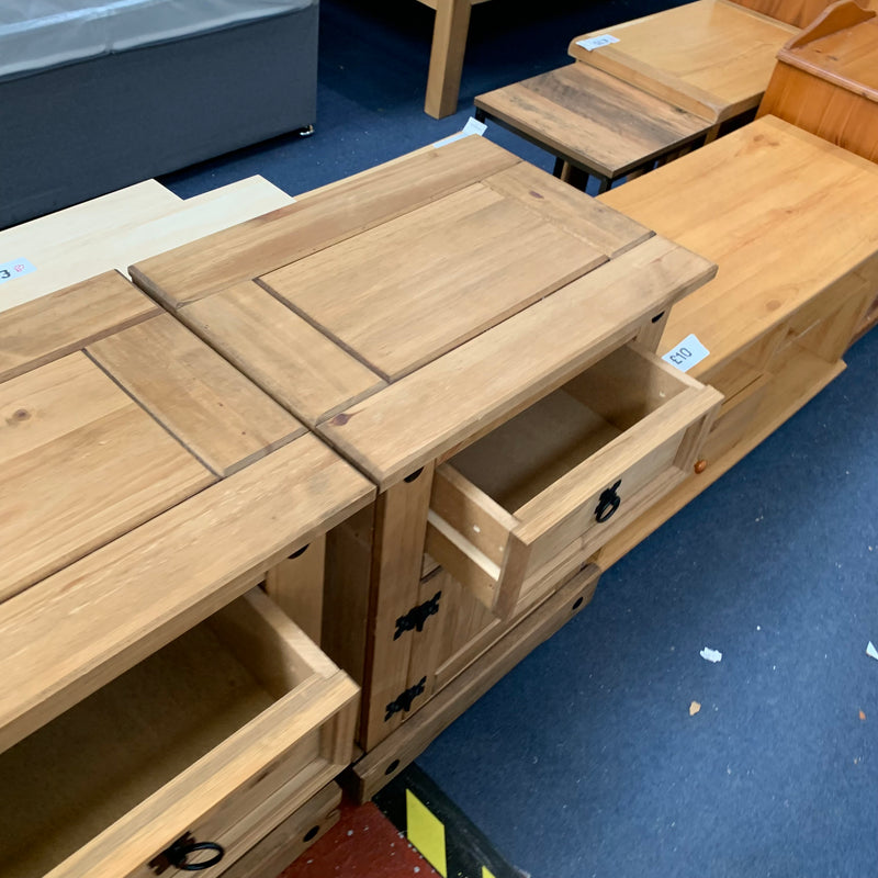 Bedside cabinets