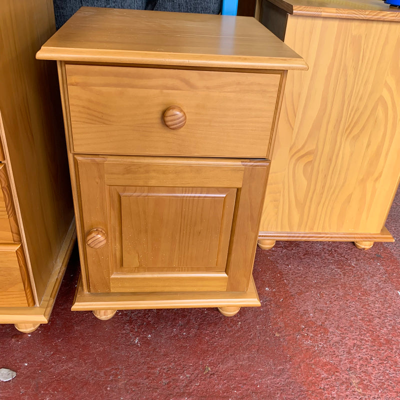 Bedside cabinet