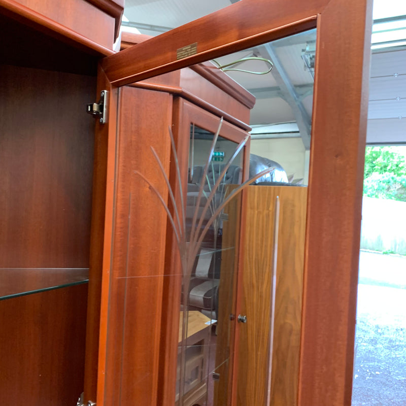Display cabinet