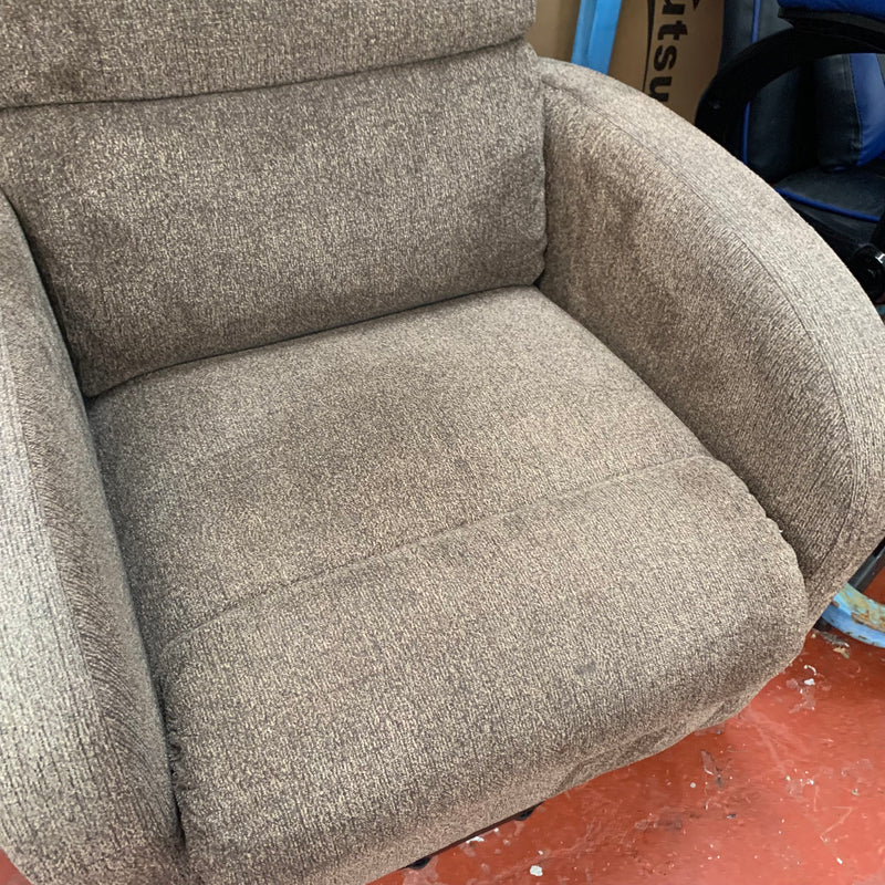 Rise and recliner armchair
