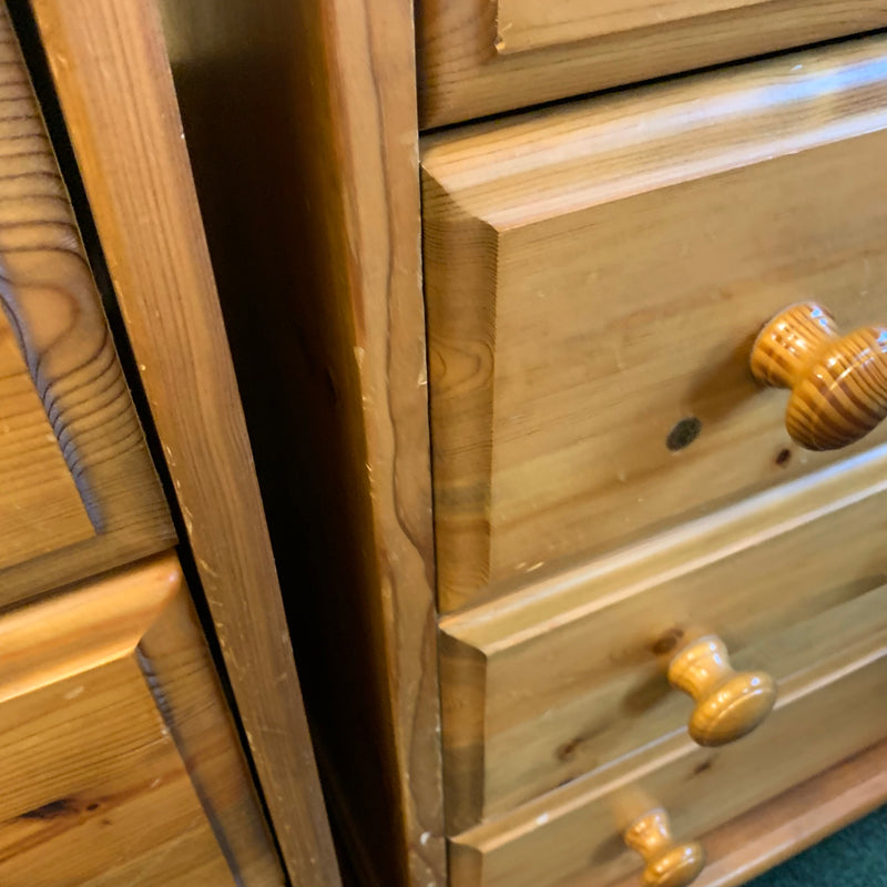 Chest of drawers