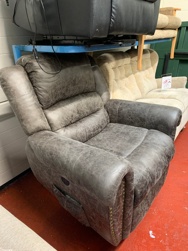 Recliner armchair