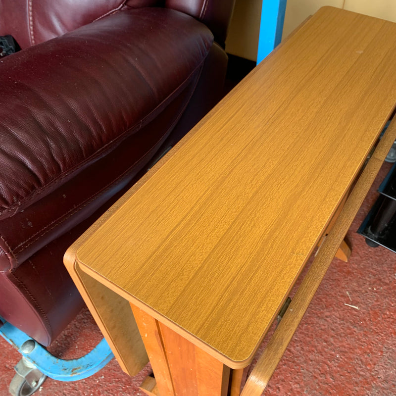 Butterfly table